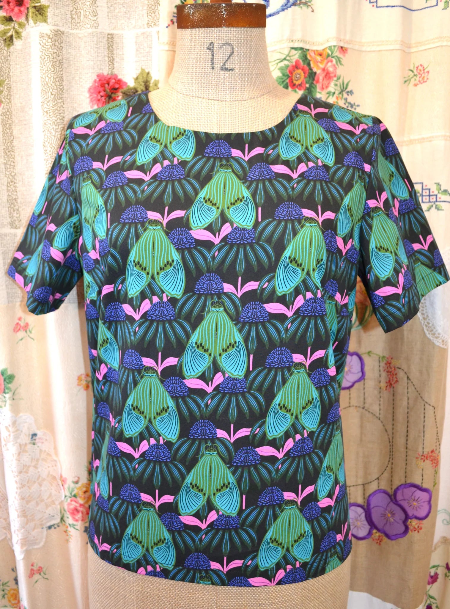 Women's Handmade Keyhole Top - Green Moths