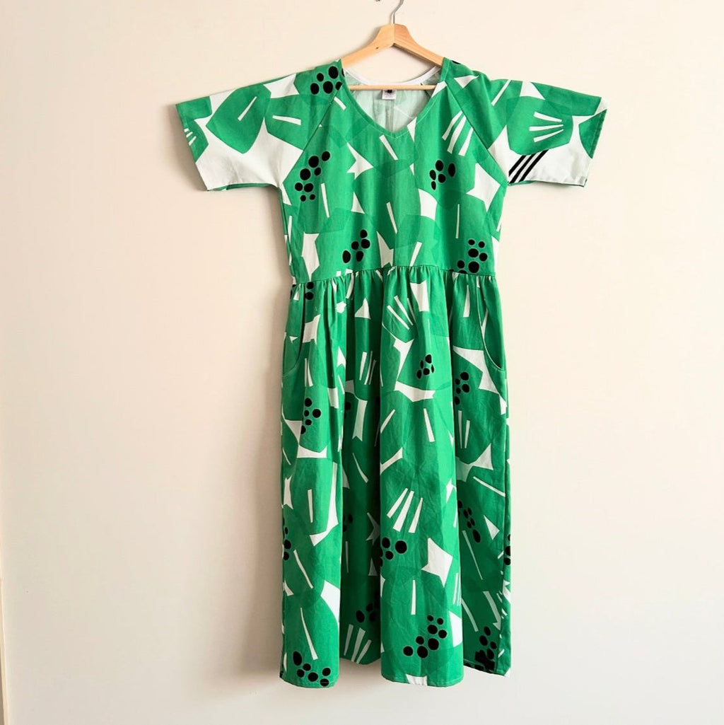 Women’s Handmade Ripple Dress with Pockets - Green / LARGE